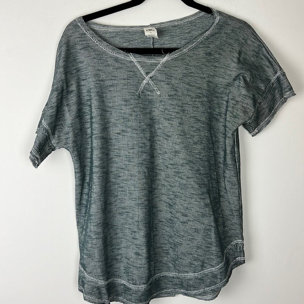 Sew in‎ Love T-Shirt - Women's Small
